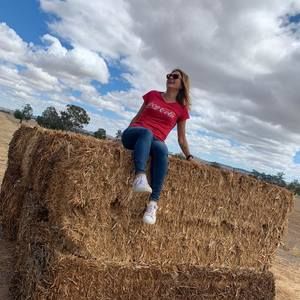 Meet your Posher, Sharyn